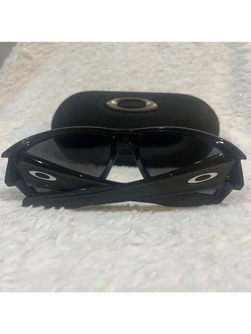 Oakley Sunglasses Turbine OO9263-416Polished Black w/ Prizm Deep Water Polarized